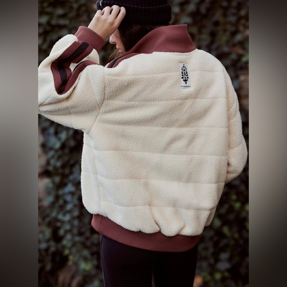 NEW Free People FP Movement Fleecy Sherpa Scrunchy Pippa Jacket Quilted NWOT - Picture 3 of 16